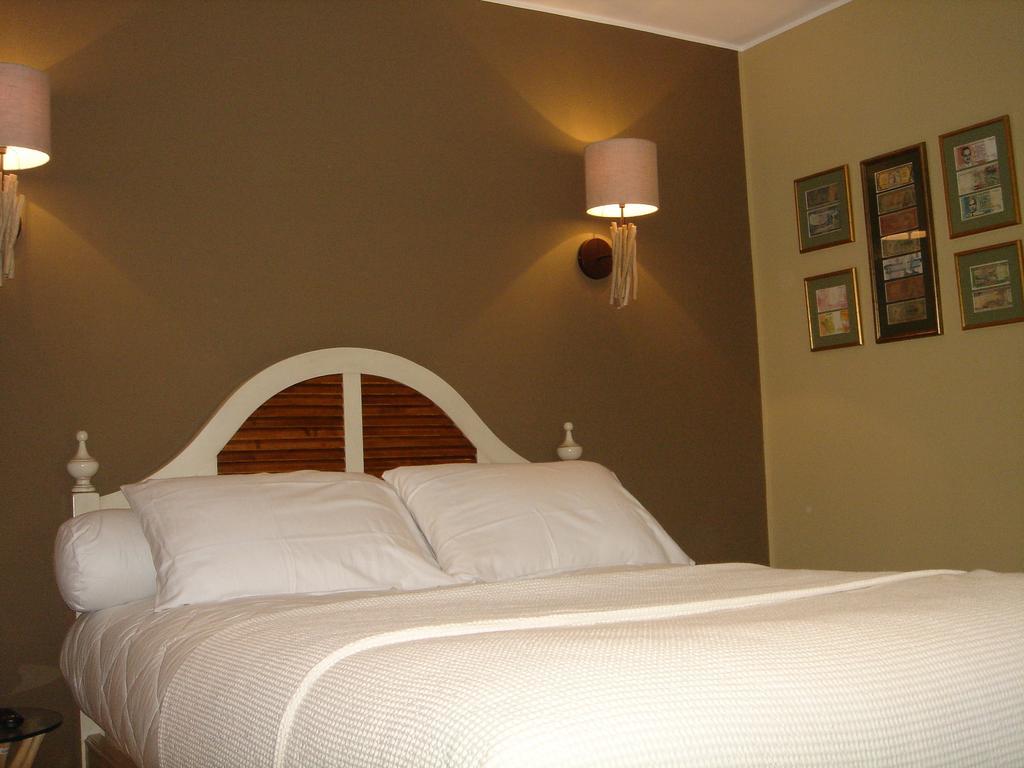 Les Caselles De Marie Aumelas Room photo